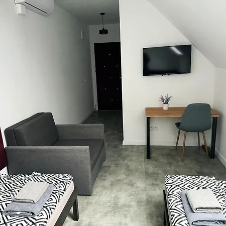 Pod Palacem モーテル Koszecin